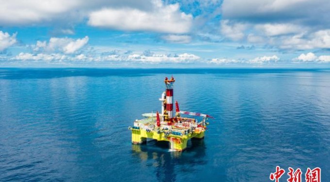 中国发现首个深水深层亿吨级油田